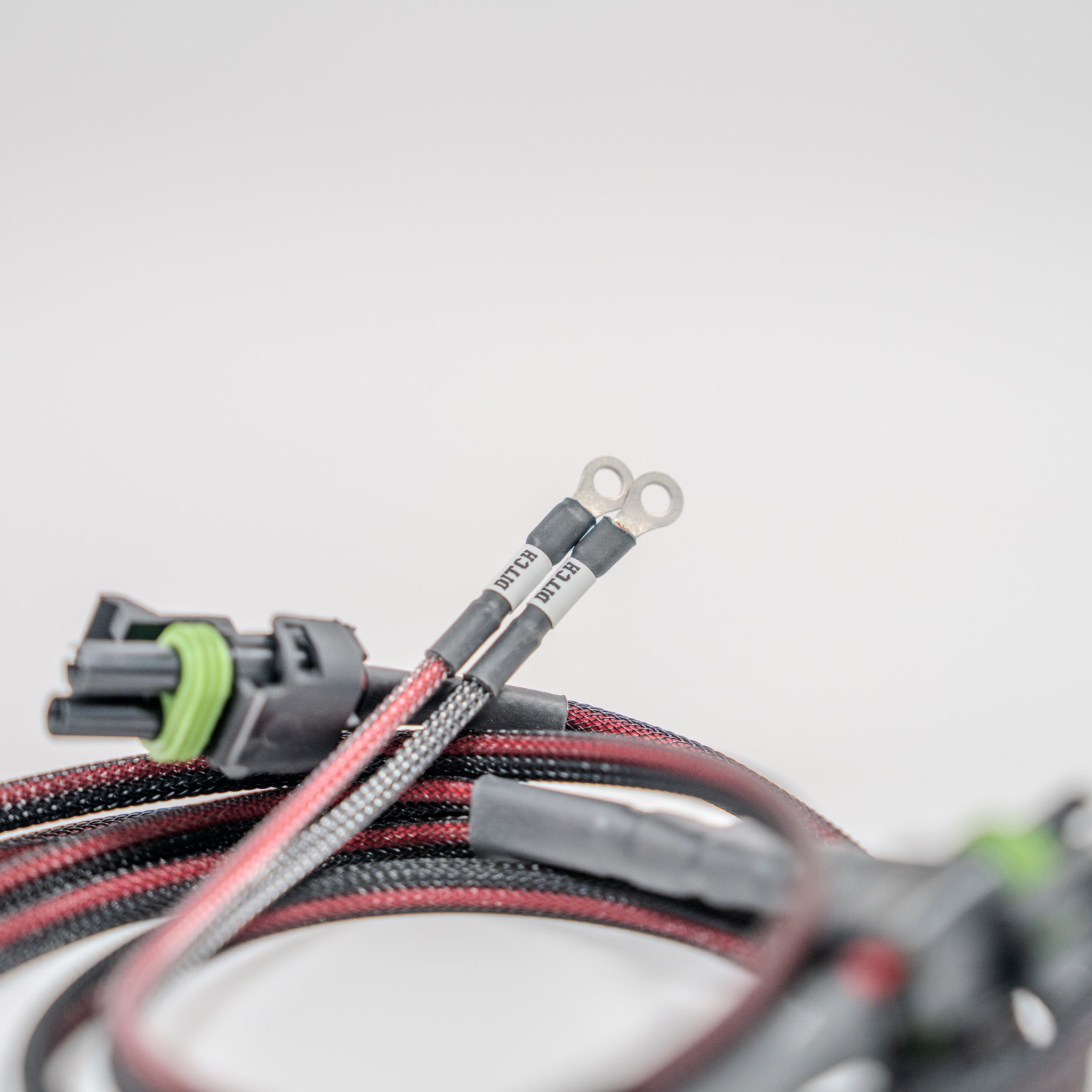 Plug-and-Play Wiring Harness for Mid-Size Vehicles