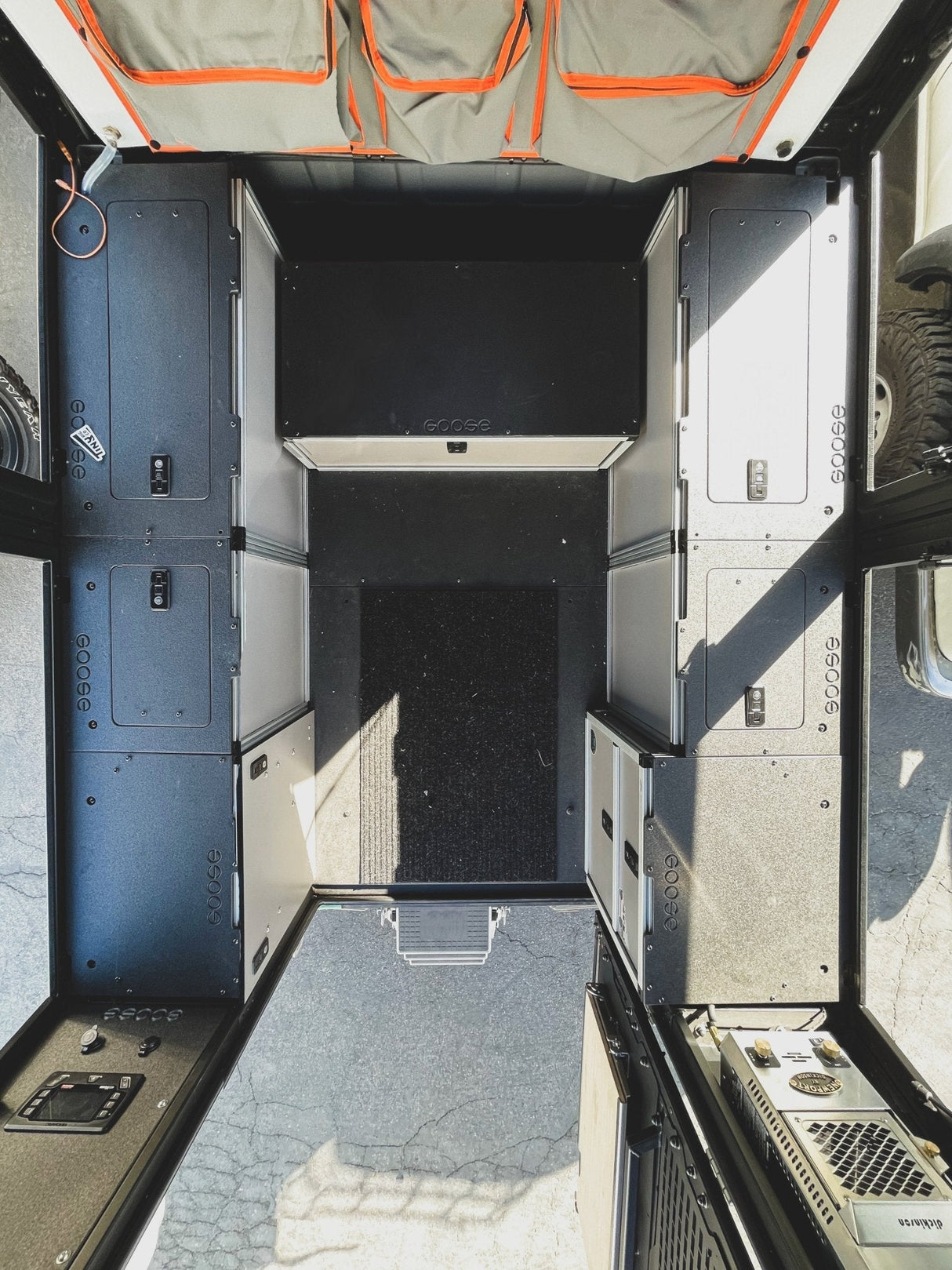 Goose Gear Alu-Cab Alu-Cabin Canopy Camper - Toyota Tundra 2007-2021 2nd and 2.5 Gen. - Front Utility Module - 6'5" Bed