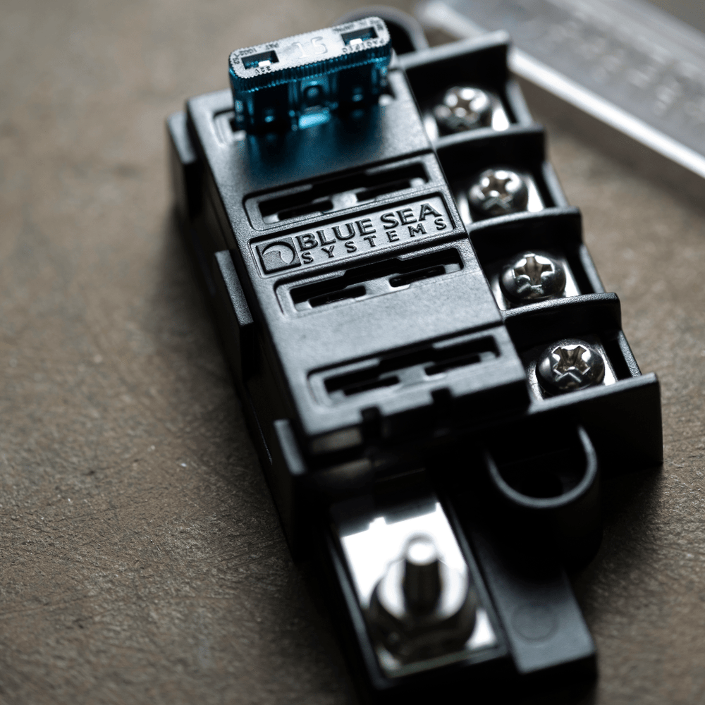 ST Blade Compact Fuse Blocks - 4 Circuits